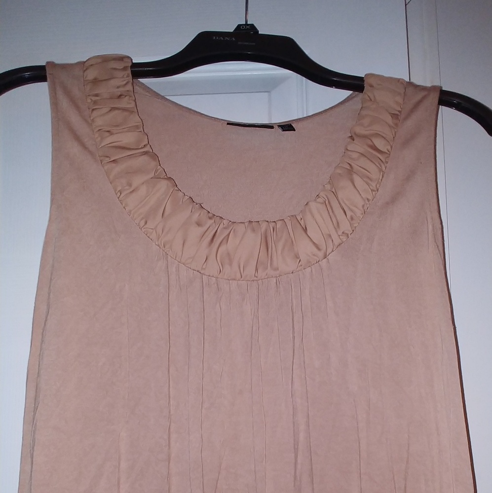 Apt 9 tank top
